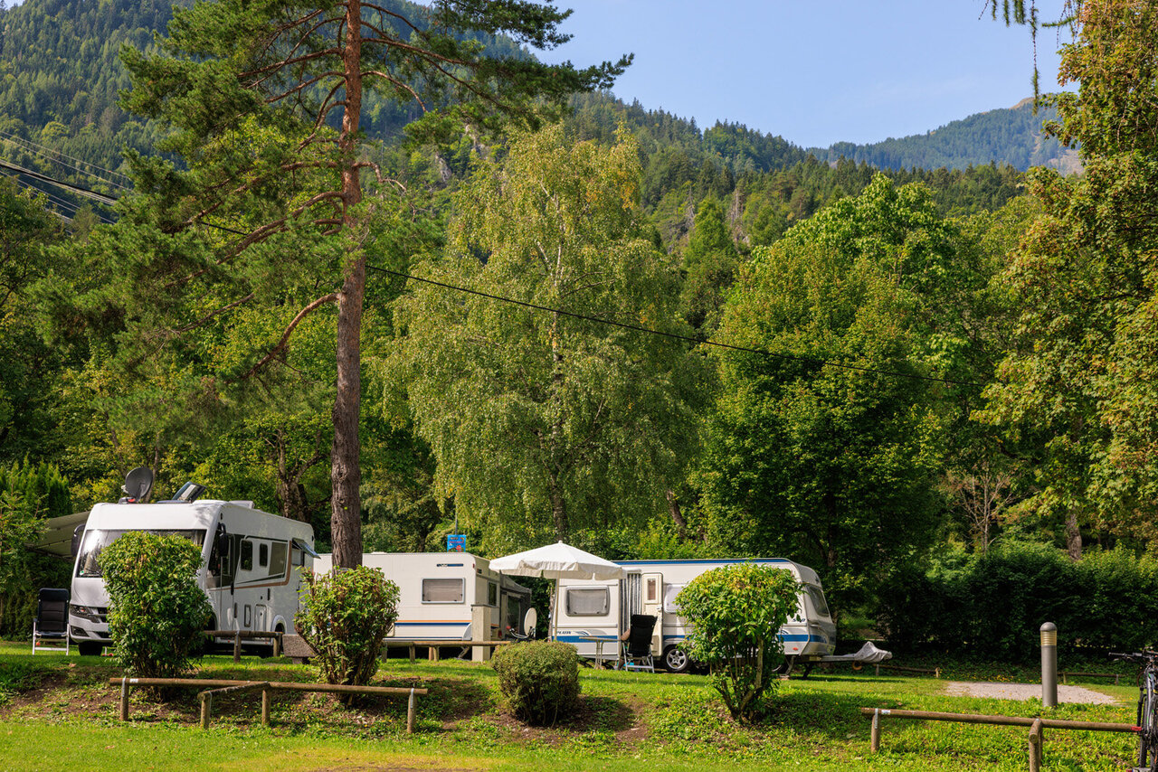 Wohnmobile auf dem Campingplatz Oberdrauburg